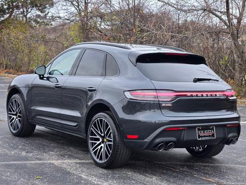 2026 Porsche Macan 