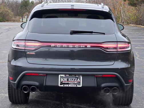 2026 Porsche Macan 