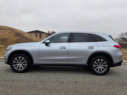 2023 Mercedes-Benz GLC 300 4MATIC