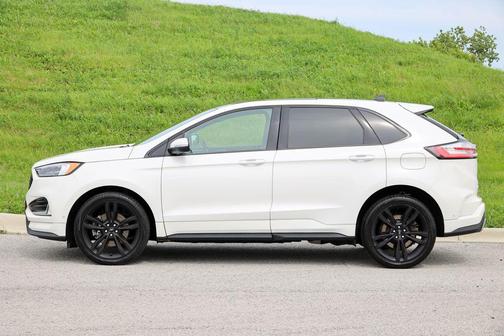 Star White Metallic Tri-Coat 2020 Ford Edge ST