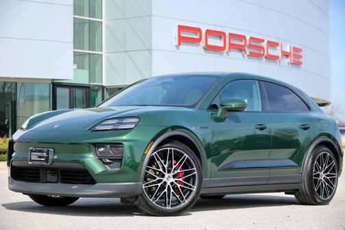 2025 Porsche Macan 4S