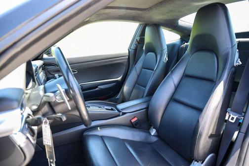 Black 2013 Porsche 911 Carrera 4S