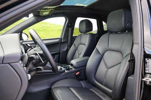 Black 2026 Porsche Macan Macan