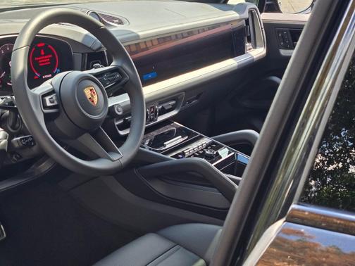 2025 Porsche Cayenne