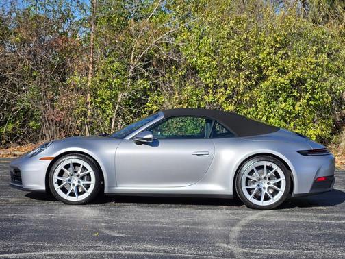 2025 Porsche 911 Carrera