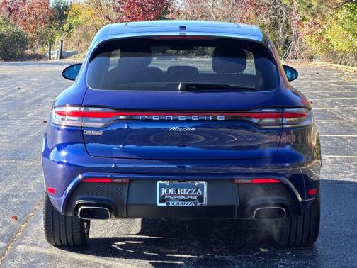 2024 Porsche Macan Base (PDK)