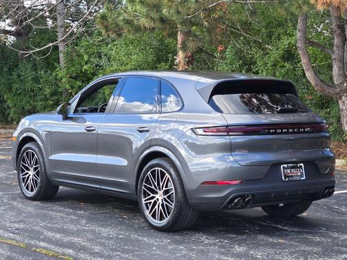 2026 Porsche Cayenne Cayenne E-Hybrid