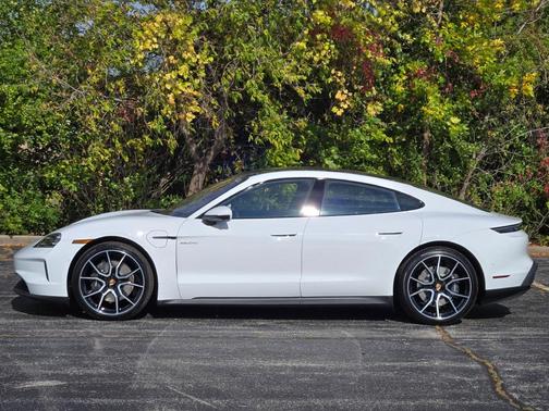2026 Porsche Taycan 