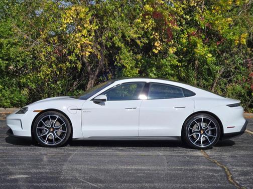 2026 Porsche Taycan 