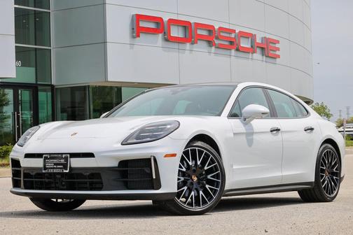 Carrara White Metallic 2025 Porsche Panamera 4