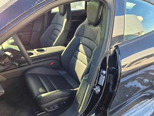 2026 Porsche Taycan 4