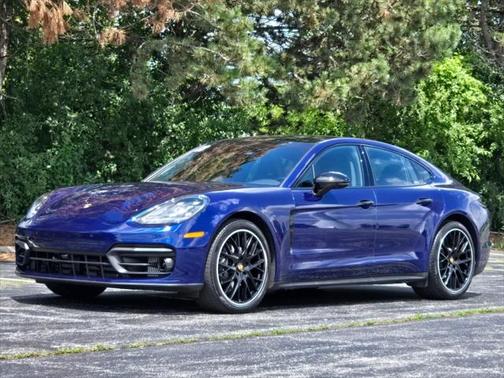 2023 Porsche Panamera 4