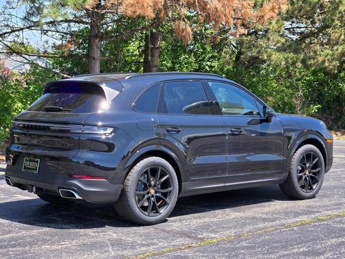 2025 Porsche Cayenne 