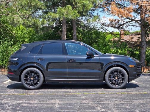 2025 Porsche Cayenne 