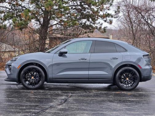 2025 Porsche Macan Electric