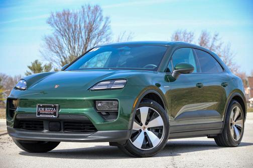 Oak 2025 Porsche Macan 4