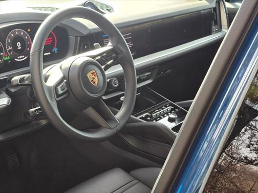2024 Porsche Cayenne