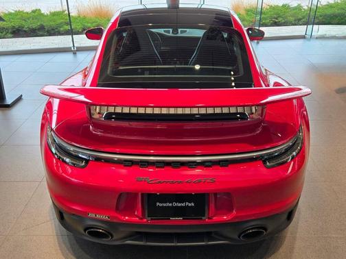 2024 Porsche 911 Carrera 4 GTS
