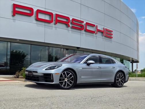 2024 Porsche Panamera 4