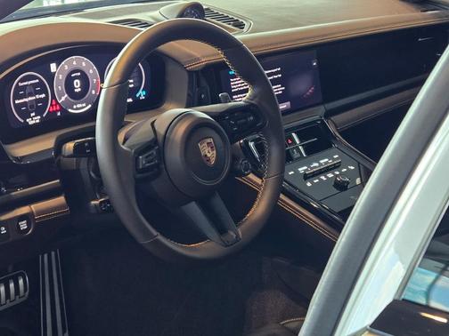 2025 Porsche Panamera GTS