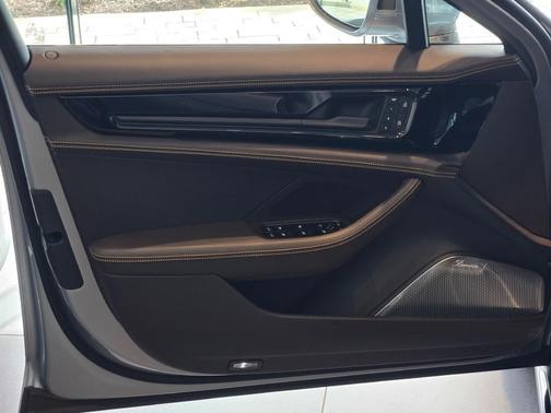 2025 Porsche Panamera GTS