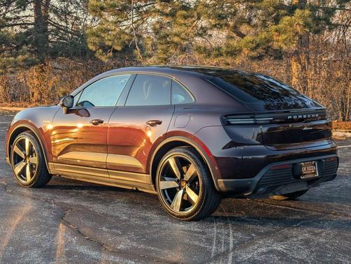 2025 Porsche Macan 