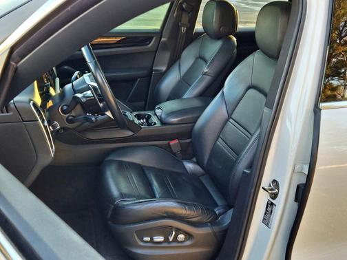 2020 Porsche Cayenne Cayenne