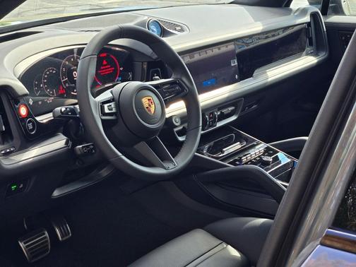 2026 Porsche Cayenne GTS