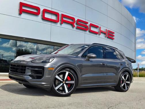 2026 Porsche Cayenne GTS