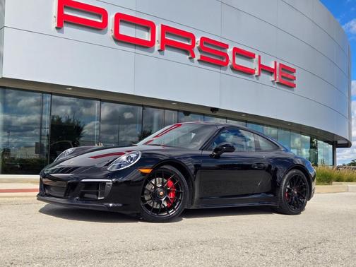 2019 Porsche 911 Carrera GTS
