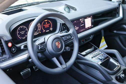 Platinum Silver Metallic 2026 Porsche Cayenne S