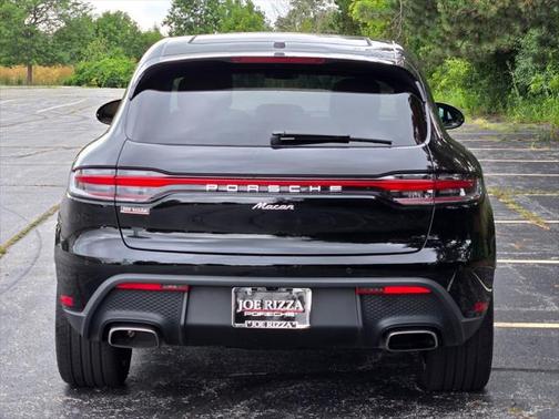 2025 Porsche Macan Base