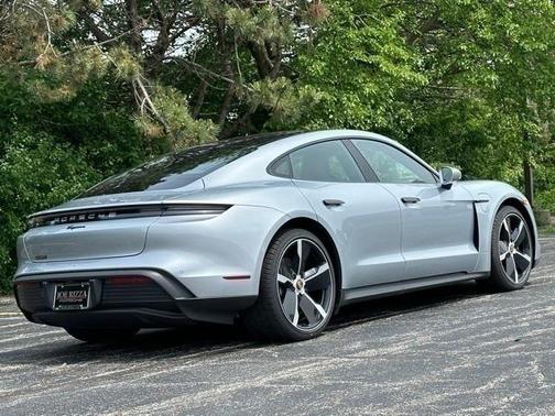2023 Porsche Taycan 