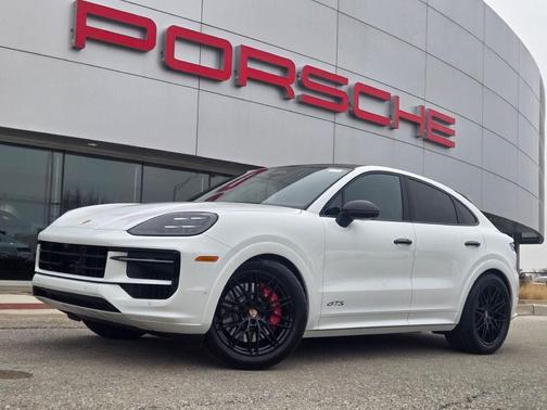 2026 Porsche Cayenne GTS