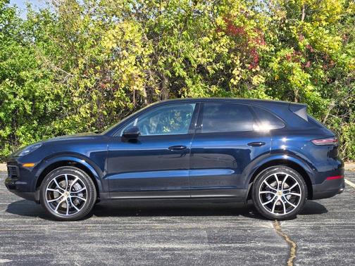 2022 Porsche Cayenne Platinum Edition