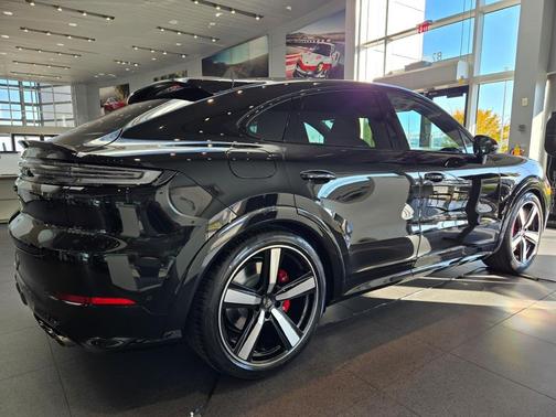 2026 Porsche Cayenne Cayenne Turbo E-Hybrid