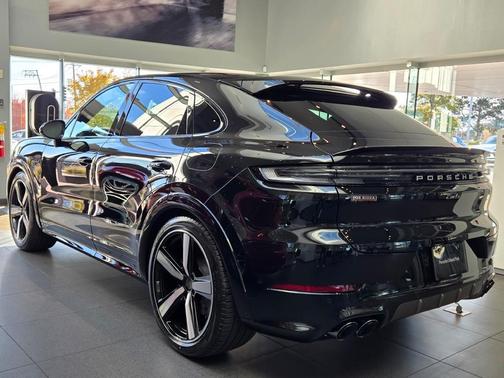 2026 Porsche Cayenne Cayenne Turbo E-Hybrid