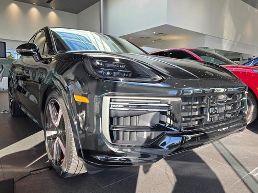 2026 Porsche Cayenne Cayenne Turbo E-Hybrid