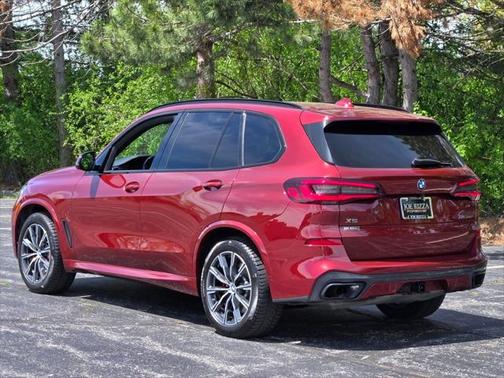 2021 BMW X5 M50i