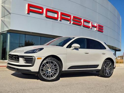 2026 Porsche Macan 