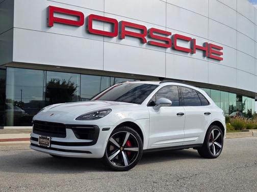 2022 Porsche Macan S