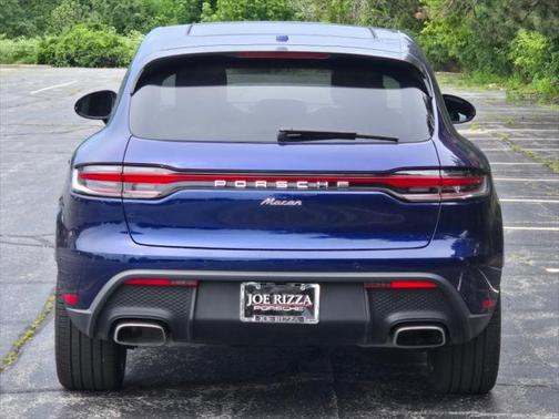 2025 Porsche Macan Base
