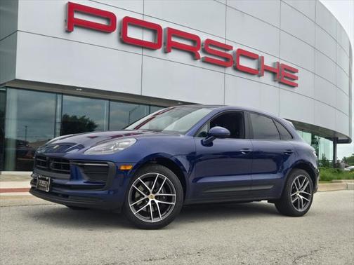 2025 Porsche Macan Base