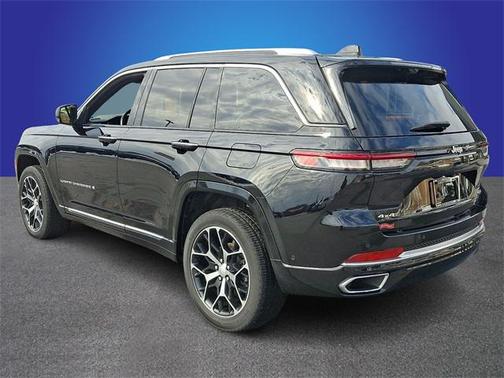 2023 Jeep Grand Cherokee Summit