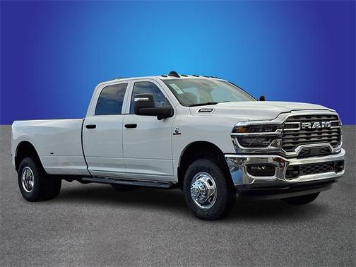 2026 RAM 3500 Tradesman Crew Cab 4x4 8' Box