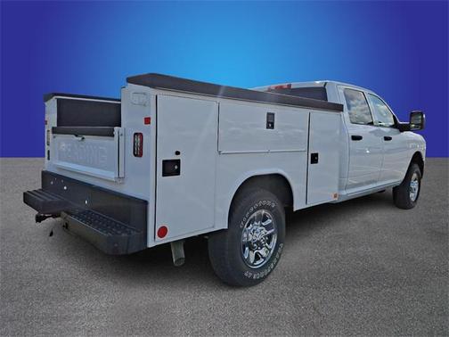2023 RAM 2500 Tradesman Crew Cab 4x4 8' Box