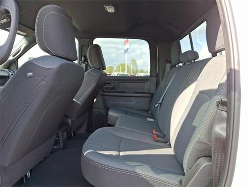 2023 RAM 2500 Tradesman Crew Cab 4x4 8' Box