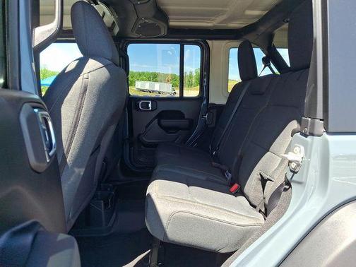 Anvil Clearcoat 2026 Jeep Wrangler Sport