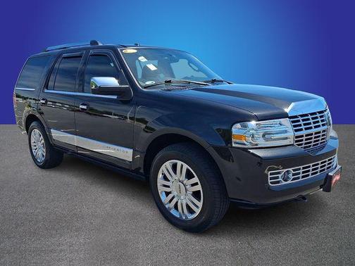 Tuxedo Black 2013 Lincoln Navigator Base
