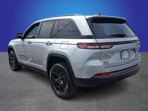 2026 Jeep Grand Cherokee Altitude
